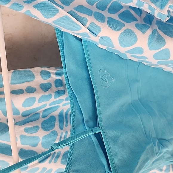 ๐ฉต VICTORIA'S SECRET Flannel Light Blue ANIMAL Pajama Set ๐ฉต - Picture 13 of 13